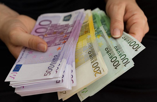Podgorica: Uhapšene zbog utaje poreza od 450.000 eura