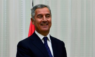 Pogledajte šta sve podrazumijeva DPS inicijativa zapošljavanja koju je Đukanović ponudio mladima 