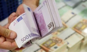 U bankama rekordna štednja i višak novca