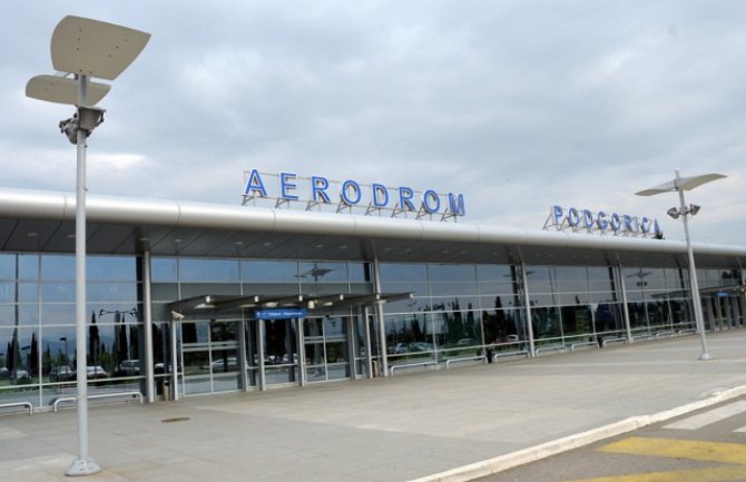 Podgorica: Dva turska državljanina privedena zbog lažne dojave o bombi na aerodromu