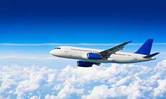 Avion u kojem je bio Haradinaj nije mogao da sleti u Prištinu