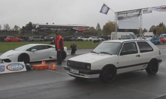 Pogledajte kako je Golf 2 iza sebe ostavio lambordžini!(VIDEO)