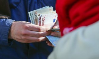 Svaka treća osoba u Crnoj Gori radi na crno 