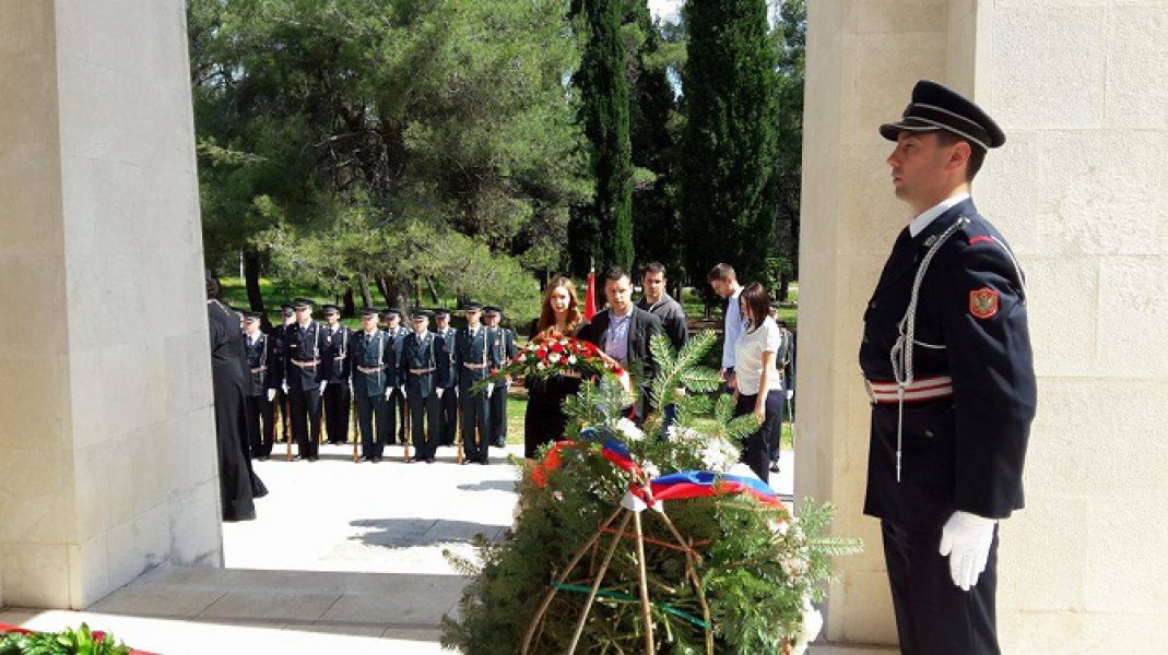 9majpolaganje