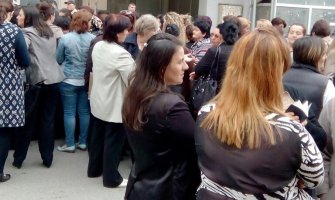 Majke zaprijetile protestima ispred Vlade 