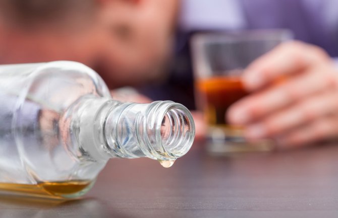 Svaki građanin u prosjeku popije 6,6 litara alkohola godišnje