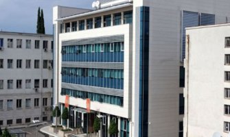 Inspekcija naredila da se raspiše konkurs za upis u Beranama