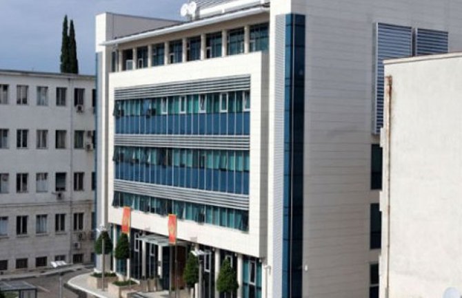 Inspekcija naredila da se raspiše konkurs za upis u Beranama
