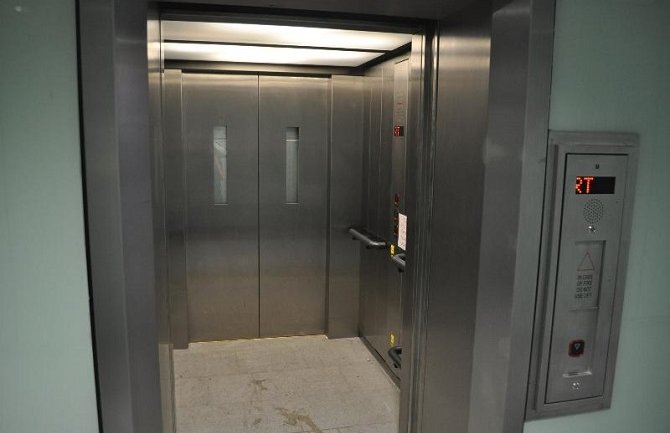 Pao lift na gradilištu, osmoro poginulo