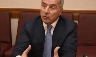 Đukanović: Na drumovima vlada neodgovorno ponašanje ljudi, rješenje rigorozne kontrole