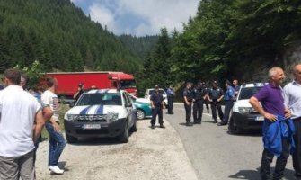  Kosovari, njih oko 200, htjeli na katune, policija im zabranila ulazak