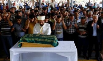 Polovina žrtava mlađa od 14 godina, stradala i tromjesečna beba