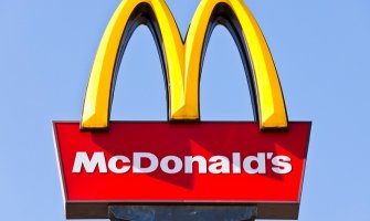 Beograd: Bivši radnik bacio nekoliko Molotovljevih koktela na Mekdonalds pun djece
