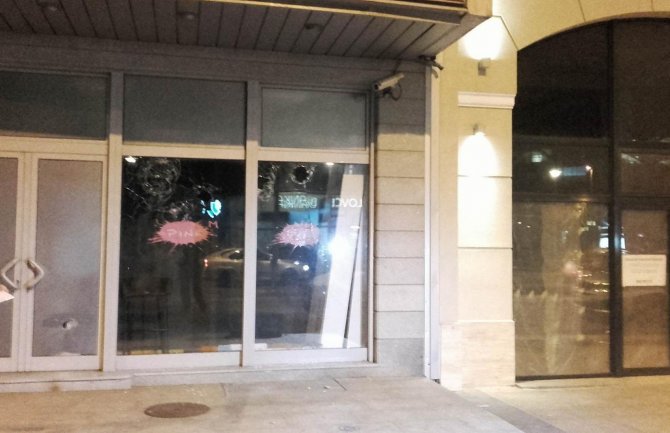 Policija radi na rasvjetljavanju kamenovanja prostorija TV Pink M 