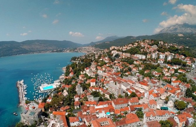 Herceg Novi: Krali televizore, bijelu tehniku, aparate, alate