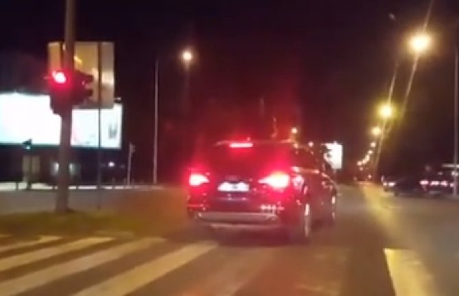 Podgorica: Tivćanin džipom kroz crveno (VIDEO)