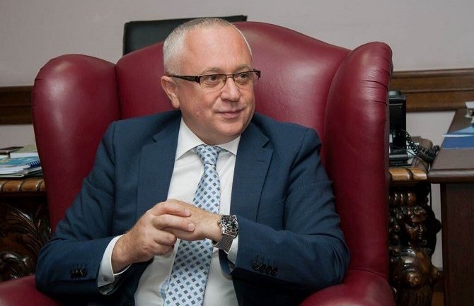 Svake godine jedni te isti ljudi dobijaju sredstva, Mustafić da preispita odluku