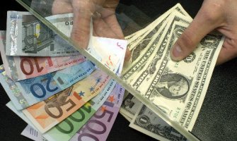 Euro na najnižem nivou u odnosu na dolar od 2002. godine