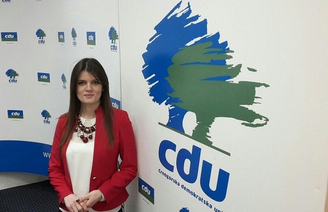 Cdu: Budva u ozbiljnoj krizi, raspodjela fotelja najveći je problem formiranja lokalne vlasti