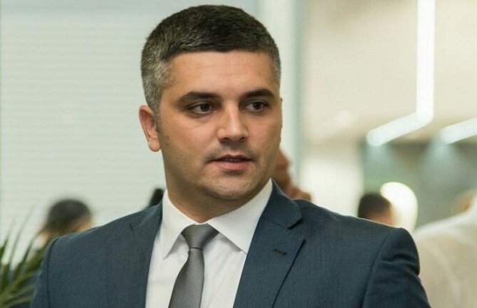 Mustajbašić: Poboljšati uslove života djece i mladih u zajednici