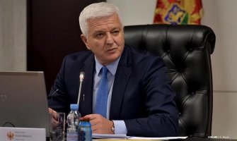 Božić da nas podsjeti na kojim smo vrijednostima gradili budućnost