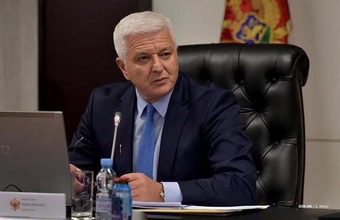Božić da nas podsjeti na kojim smo vrijednostima gradili budućnost