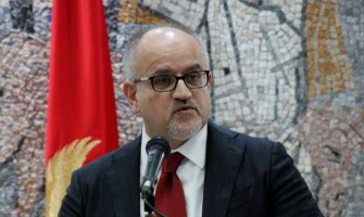 225 hiljada eura za kupovinu automobila za diplomatsko-konzularnih predstavništava