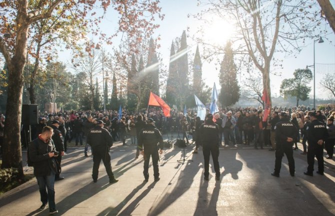 Mogući socijalni nemiri od januara!
