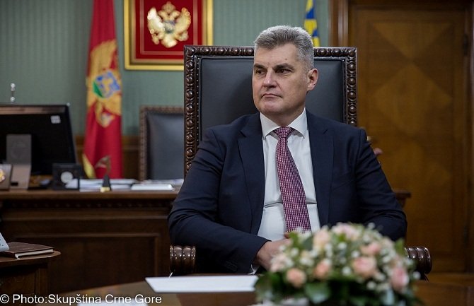 Brajović čestitao Prvi maj