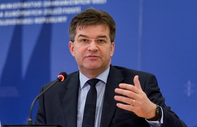 Lajčak zabrinut: Potpuna blokada sistema, Crna Gora nestala u Briselu