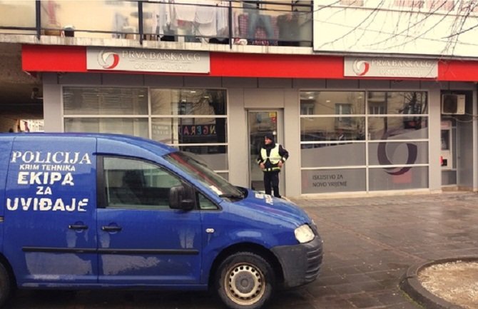 Prva banka: 11 osoba bilo u opasnosti, niko nije povrijeđen