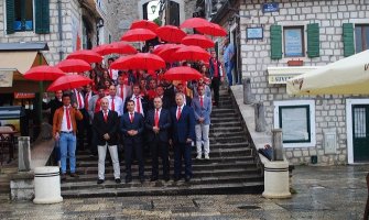 Dosta je bilo rasprodaje naše imovine, Novom ćemo vratiti stari sjaj!
