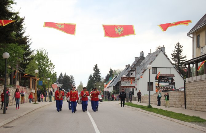 Sa Durmitora poručeno:Crna Gora iznad svega