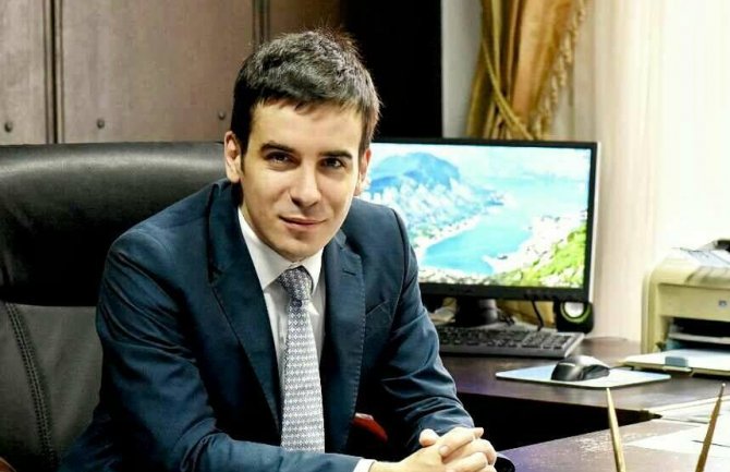 Kotor štedi pare: Samo za telefone smanjeni troškovi za 26 hiljada eura