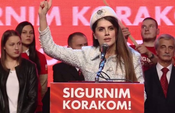 Za nedolično ponašanje poslanika kazna i do 50%  od plate