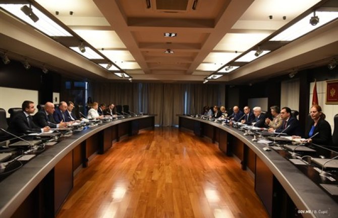 Višak zaposlenih u javnom sektoru će utvrdi poseban tim