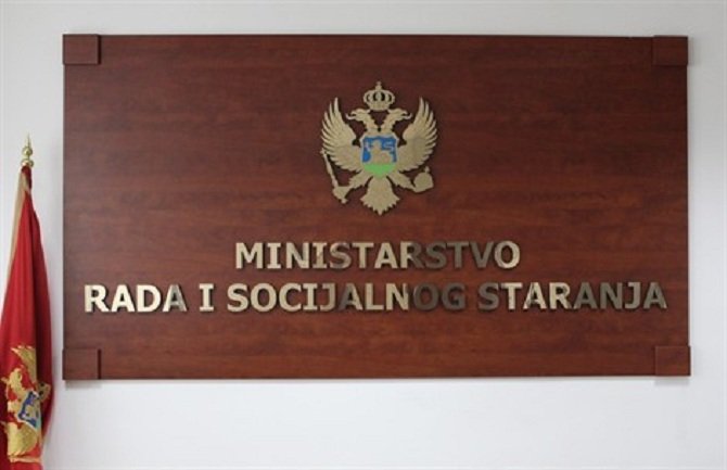Sjutra počinje isplata socijalnih naknada