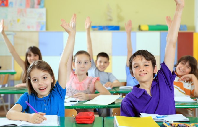 Zbogom raspustu: Danas svi u školu, počinje nastava