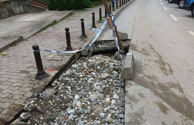 Nadležni da zaustave prekopavanje muslimanskog groblja u BP