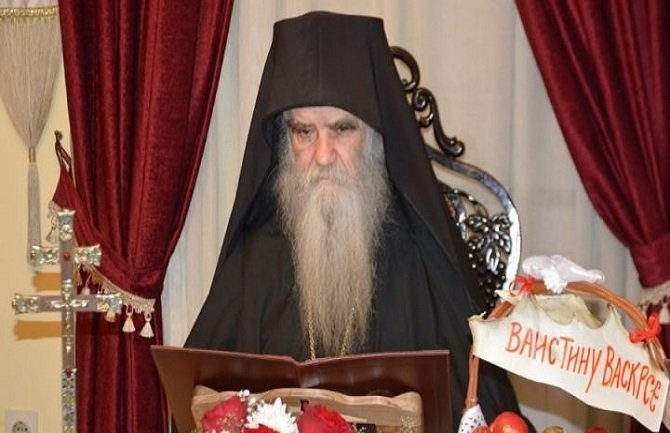 Amfilohije: Vladine prijetnje neshvatljivo i neprihvatljivo bezumlje