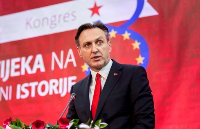 Krivokapić Đukanoviću: Ili izvinjenje ili prihvatite da ste dali dozvolu za ubijanja