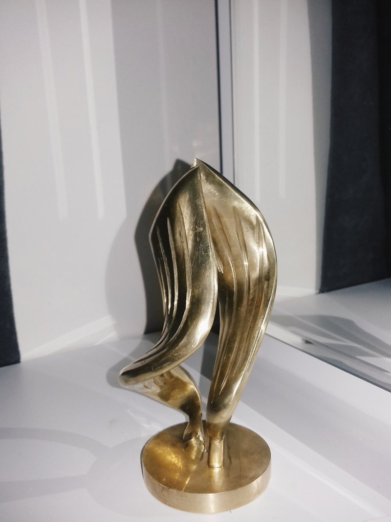 statua