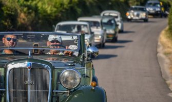 Skup oldtajmera od 7. jula u Baru,  zaboravljeni automobili stižu u Crnu Goru (FOTO/VIDEO)