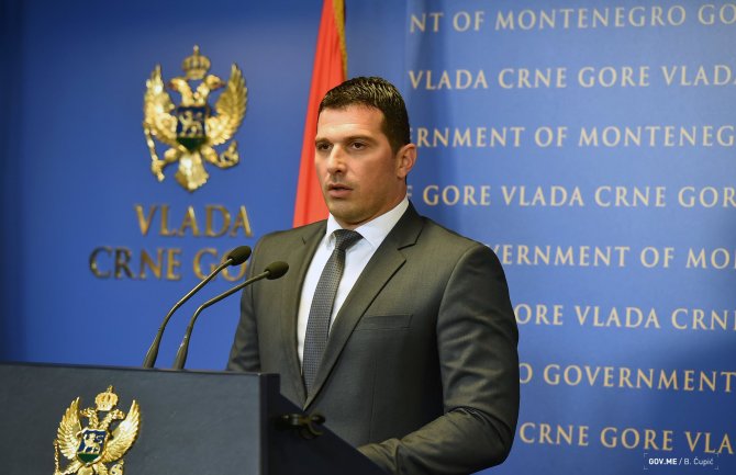 160.000 eura za infrastrukturne projekte škola i aktivnosti djece i mladih