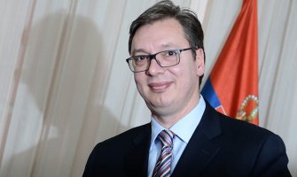 Vučić: Penzioneri će veće penzije dobiti u novembru