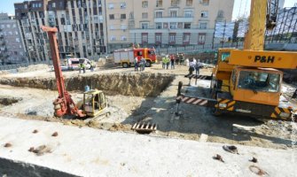 Beograd: Potporni zid od deset metara se srušio na radnika