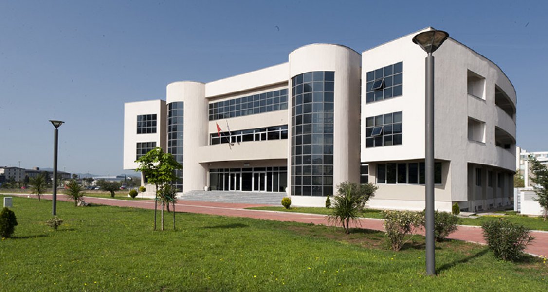 rektorat3