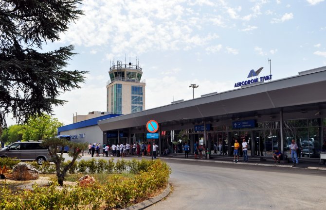 Tivat: Razgovarali o uspostavljanju avio linije sa Češkom
