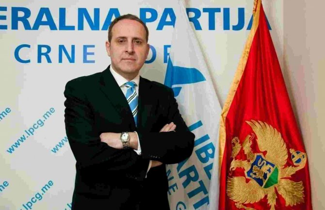 Popović: Budva svojom bogatom turističkom ponudom dokazala svoj imidž crnogorske metropole
