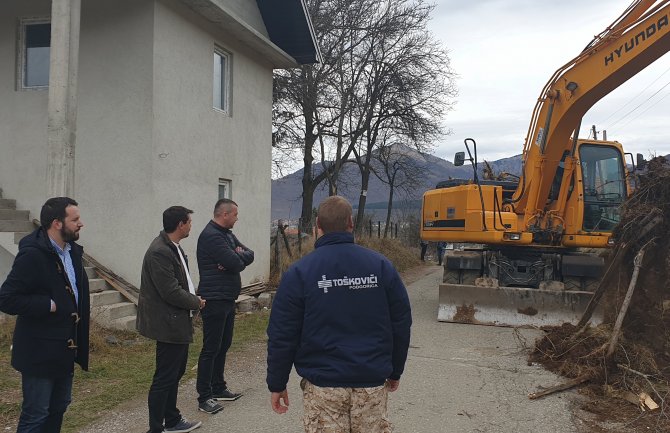 Počeli radovi na rekonstrukciji puta Plav - Vojno selo - Gusinje